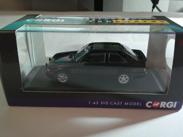 FORD ESCORT MKIII Xr3I 1982 Strato Silver Vanguards Va11017 1:43 Rhd