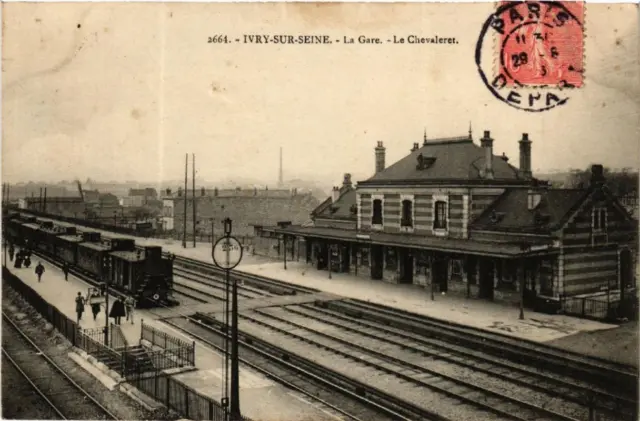 CPA AK IVRY-sur-SEINE La Gare Le Chevaleret (600413)