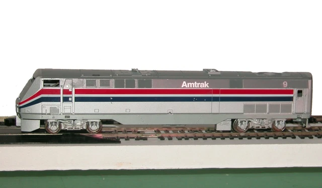 HO SCALE ATHEARN Amtrak P40 / AMD-103 #9 Dummy Locomotive/KIT