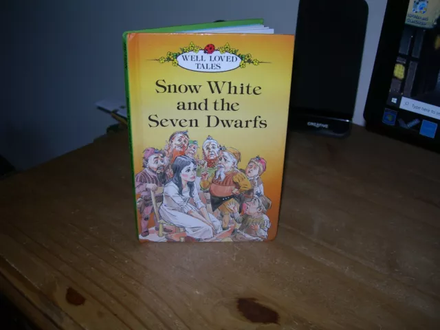 Ladybird Book Series 606d Well Loved Tales Snow White And The Seven Dwarfs - GC