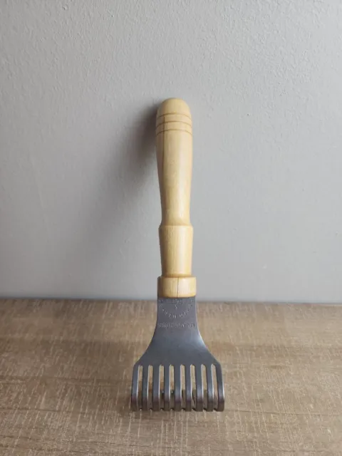 Thunder Group 18 Chrome Plated Round-Faced Potato Masher with Wood Handle
