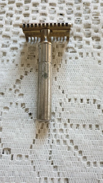 Vintage 1930s Gillette Open Comb Three Piece Safety Razor Patent #17567