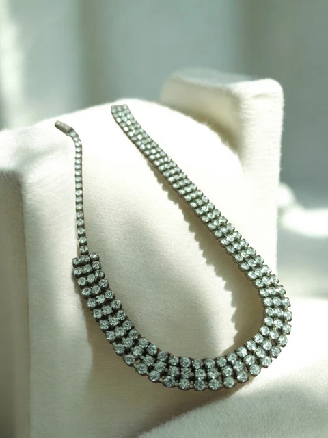 Collier Chaine Argentée Pendentif Fantaisie Vintage