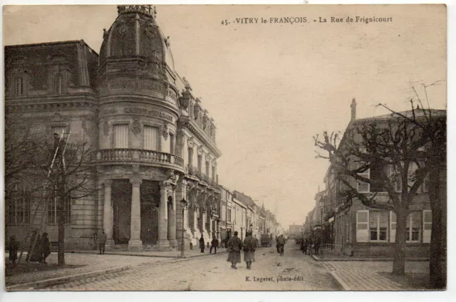 VITRY LE FRANCOIS - Marne - CPA 51 - Rue de frignicourt - caisse d' épargne