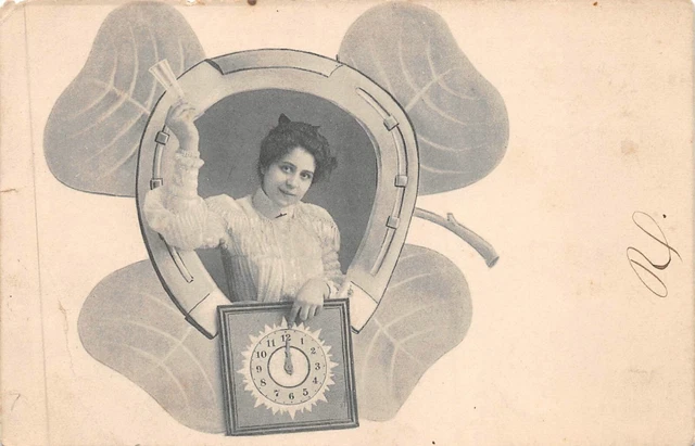 Cartolina Fantasia, Jeune Donna Nel Un Trifoglio A Quatre Foglie, Foto Artistica