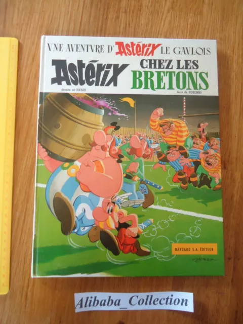 BD Astérix chez les Bretons EO 1966 a Asterix UDERZO GOSCINNY erreur 1964