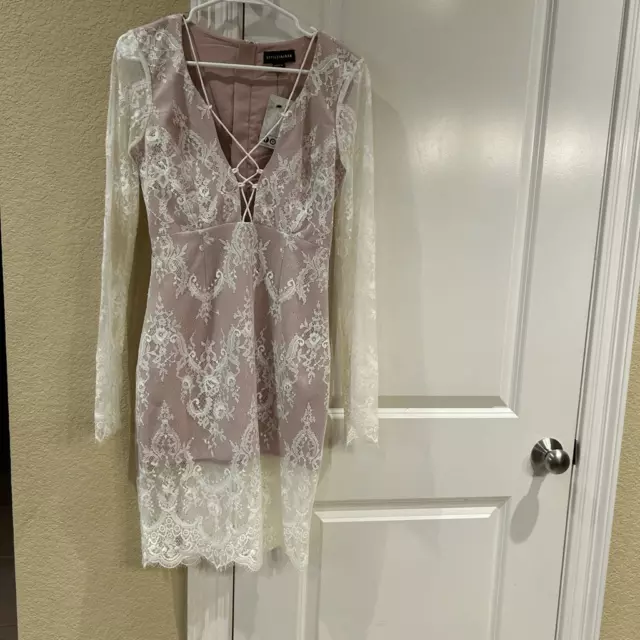 Style Stalker Island of Live Dress lace long sleeve size small NWT