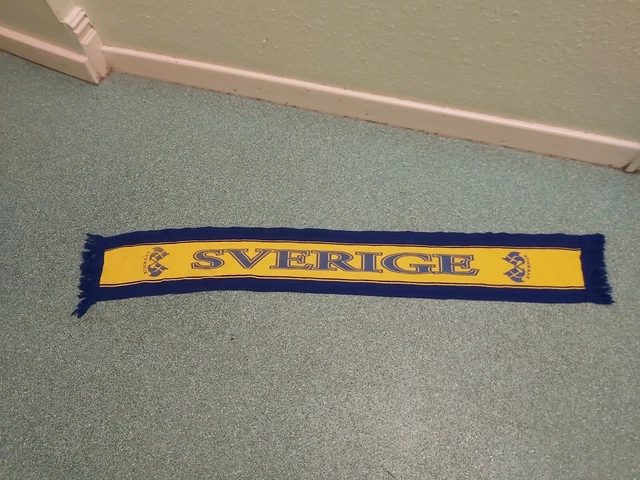 Vintage Sverige Football Supporters Scarf
