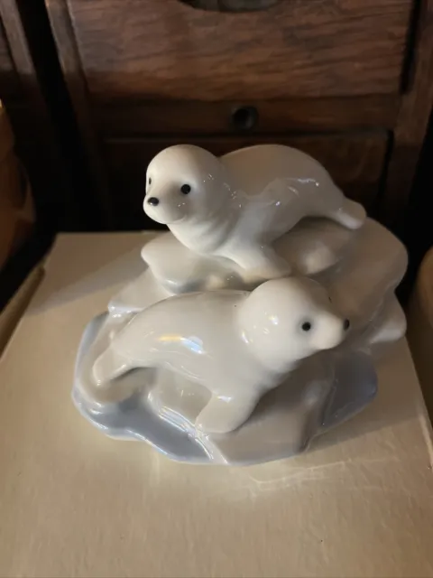 Vintage Porcelain Otagiri Figurine 2 White Baby Seals Laying On Iceberg 4" x 3"