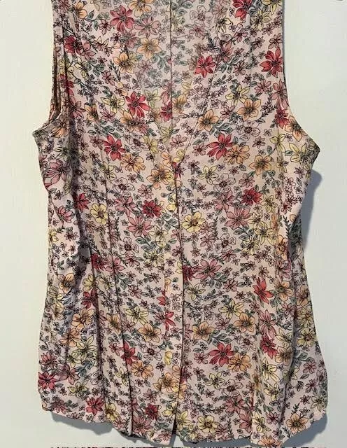 SANCTUARY FLORAL PRINT BUTTON UP BLOUSE - Size XS