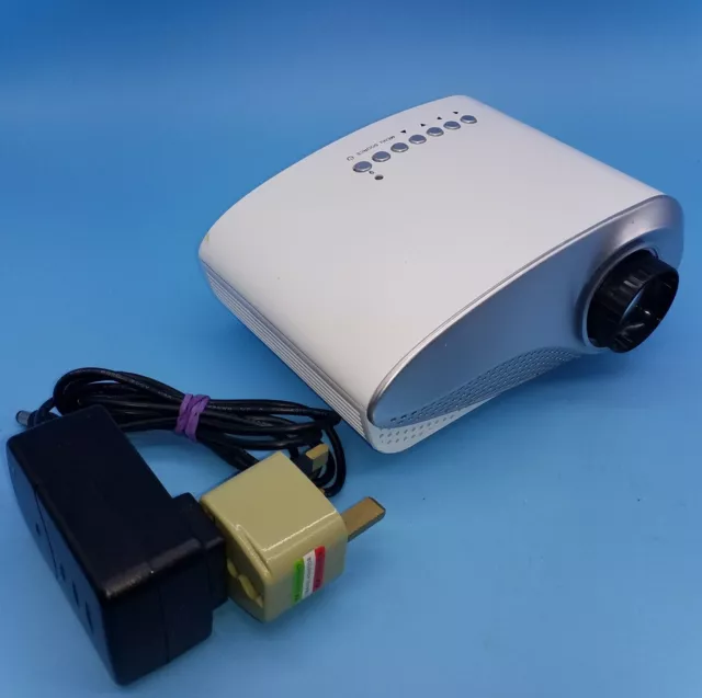 Mini Portable Led Projector Model RD-802 - White - Good Condition - No remote