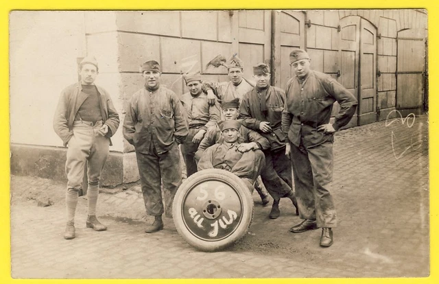 CPA MILITARIA CARTE photo - groupe militaires EUR 6,40 - FR