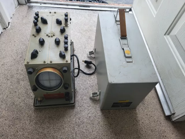 Vintage US Navy Department Oscilloscope