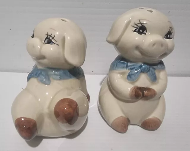 Vintage Salt & Pepper Shakers Pigs Kitsch Novelty Kitchenware!