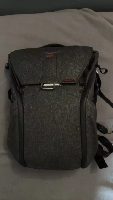 Peak Design Everyday Backpack - Charcoal, 20 L (USED)