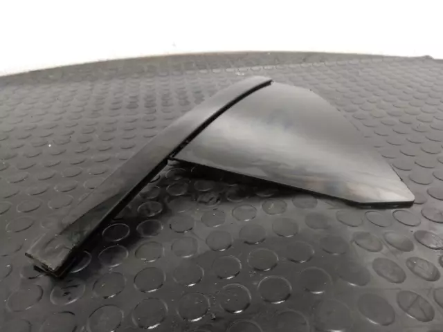 JAGUAR XF 2011-2015 N/S vetro finestrino posteriore quarto luce LH