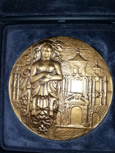 Médaille en bronze