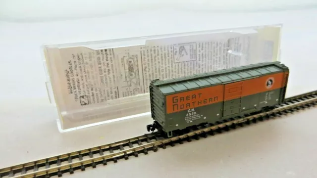Micro-Trains Z 50000561 Grand Nothern Wagon de Marchandise Couvert IN Ovp