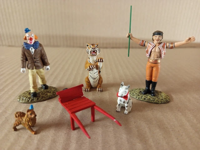 Lot De Figurines En Plomb Creux Quiralu - Thème Cirque - Clown, EC, DC, Etc.