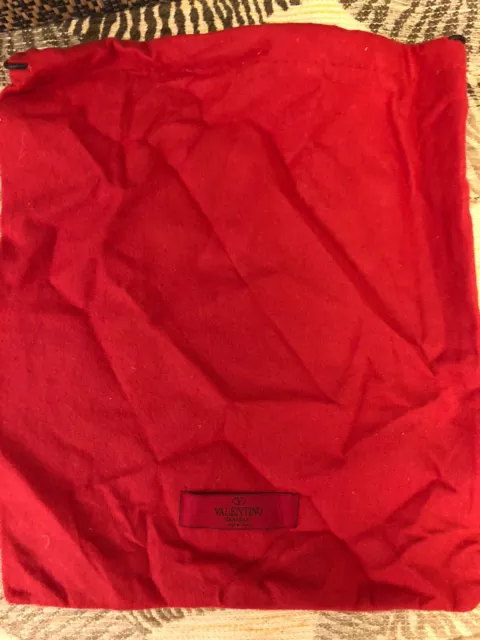 "Valentino Galvani con cordón bolsa de polvo roja 13"" x 11"
