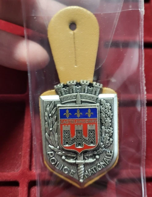 Pins ENP ECOLE NATIONALE de POLICE FOS sur MER signé Yves
