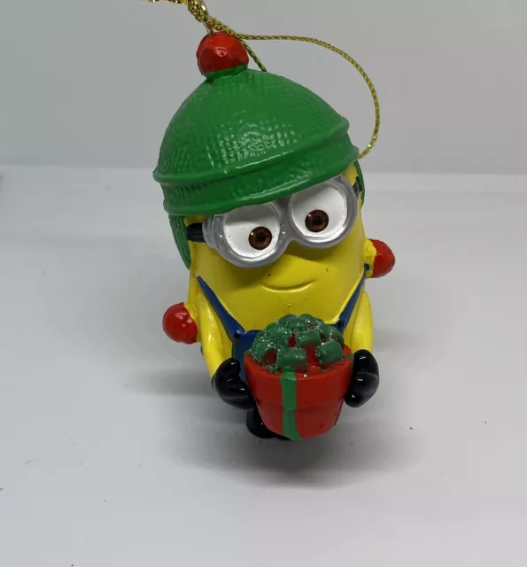 Despicable Me Minion Dave Christmas Ornament Kurt S Adler Green Hat Present