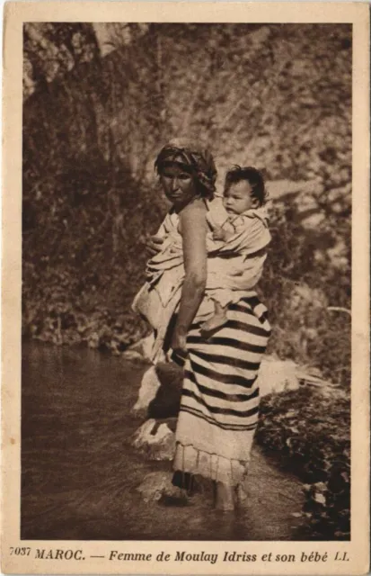 CPA AK Femme de Moulay-idriss et son bébé MAROC (24467)
