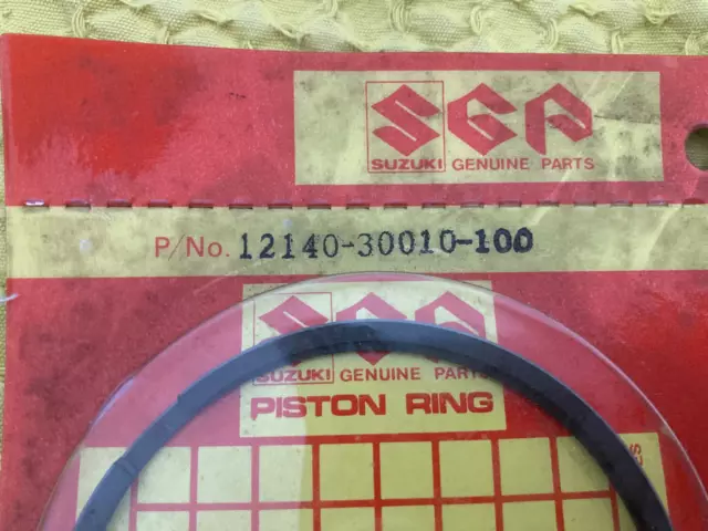 Suzuki GT 500 750 T500 piston rings 12140-30010-100 NOS (3p)