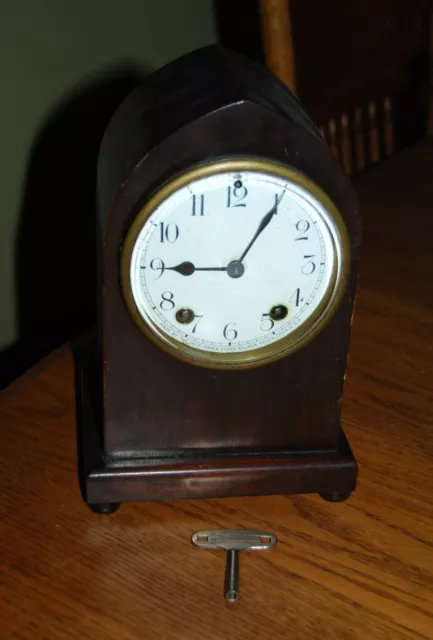 Antique New Haven mantle clock - tested and working