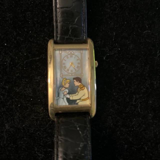 Disney Fossil Cinderella Watch Collectors Club Limited Ed Series II Disney Fossil Cinderella Watch Collectors Club Limited Ed Series II