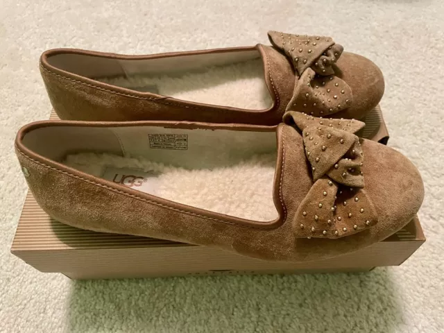 UGG Brown Beige Shoes Alloway Studded Bow  NIB Flats Real Shearling Size 7.5