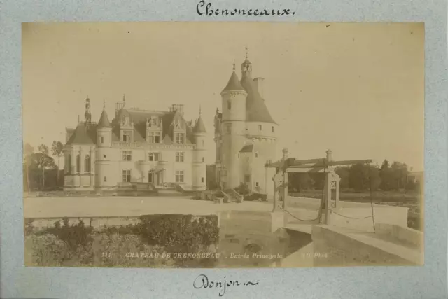 France, Chenonceau, Le château et le donjon  Vintage albumen print Tirage albu