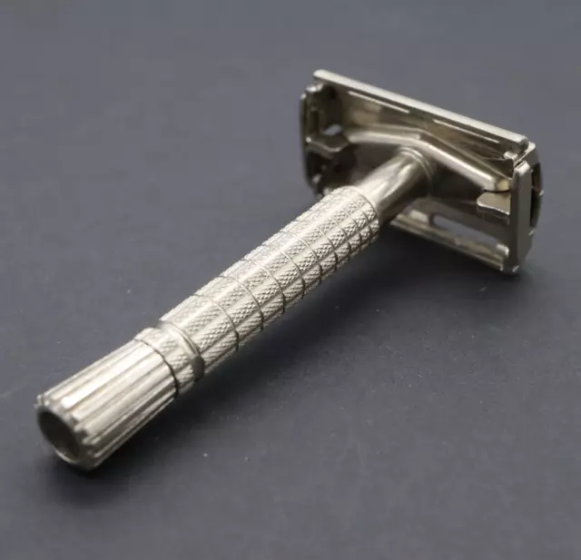 Vintage 1960 F2 Gillette Flare Tip Super Speed DE Safety Razor
