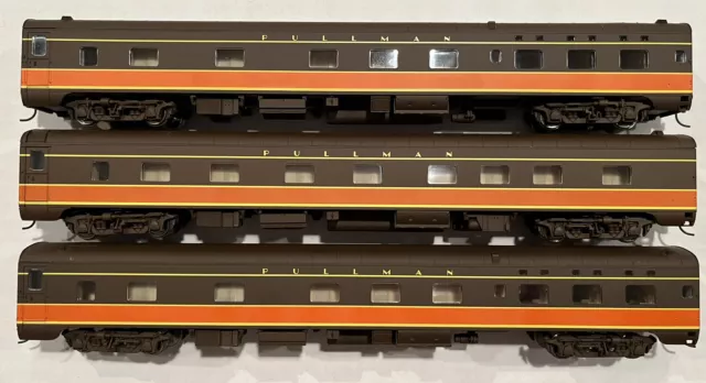 HO Lot of 3 Walthers Illinois Central Pullman Sleeper Passenger Cars IC