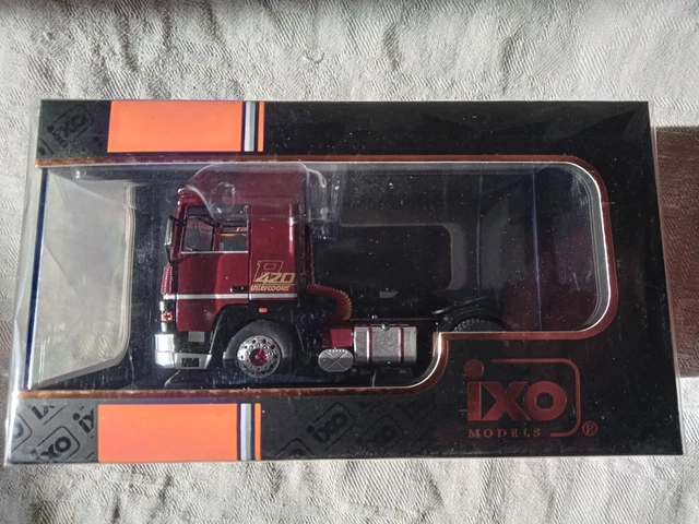 Camion Magirus Jupiter 6x6 Rouge De 1964 – Miniature IXO 1/43ème – Collection