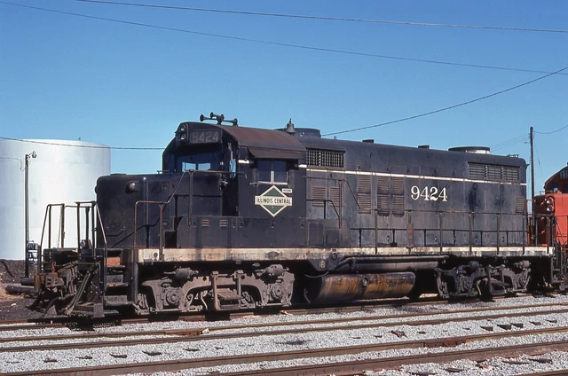 Illinois Central Railroad     Gp18     #9424   Original Kodachrome  Slide