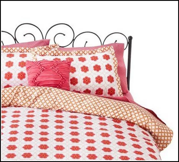 8 Pieces- FLORAL MEDALLION Reversible Comforter +Shams +Sheet Set + Pillow -FULL 8 Pieces- FLORAL MEDALLION Reversible Comforter +Shams +Sheet Set + Pillow -FULL