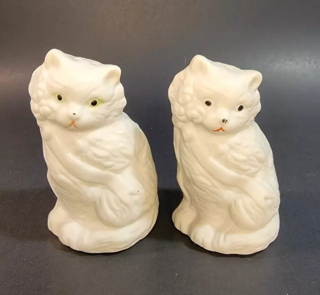 Vintage Porcelain White Kitty Cat Kitten Salt & Pepper Shaker Set 3" Tall