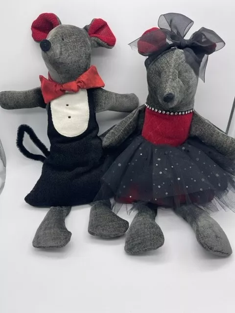 Woof & Poof Stuffed Gentleman and Mrs. Christmas Mouses 16" 2006