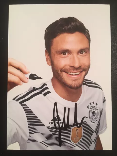 Handsignierte AK Autogrammkarte *JONAS HECTOR* Deutschland DFB WM 2018 Köln