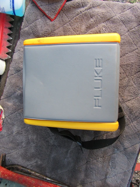 Fluke C28 Yellow Hard Case with Strap