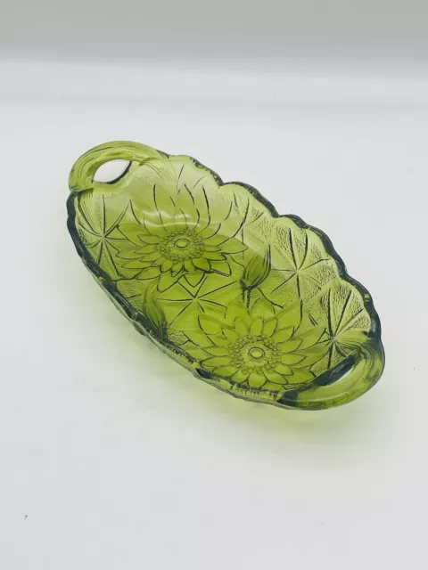 Pickle Relish Candy Nut Dish Bowl Indiana Glass Avocado Green Lily Pons Vintage