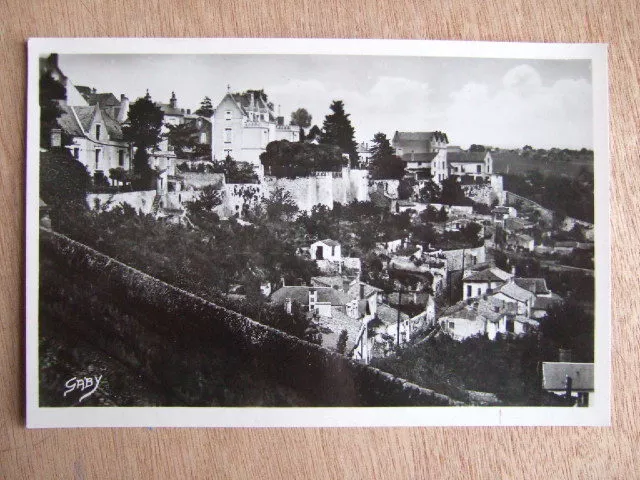 Cpa Thouars (Deux Sevres) Vue Sur Coin De La Ville Prise De La Place Du Château