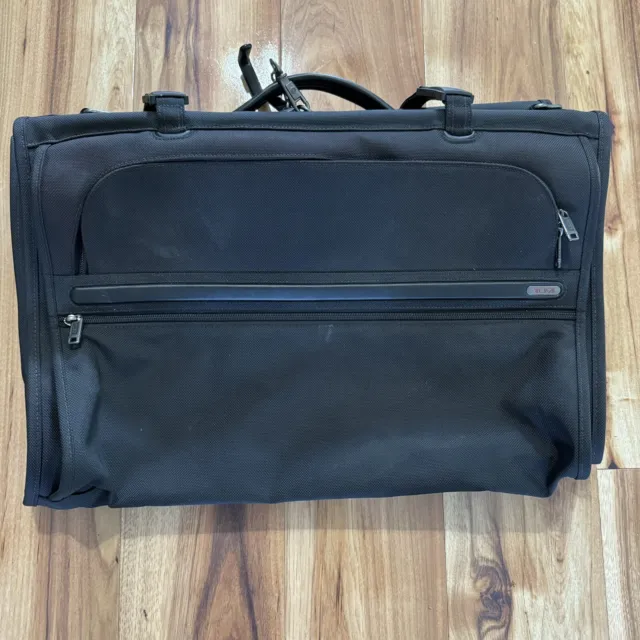 Tumi Alpha Tri-Fold Overnight Garment Bag Black Ballistic Nylon 22133D4