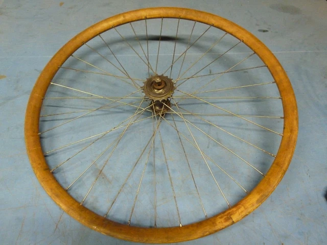 Vélo Ancien PEUGEOT Années 1900/10 - Roues à Jantes Bois - Taille 650B - Projet Restauration