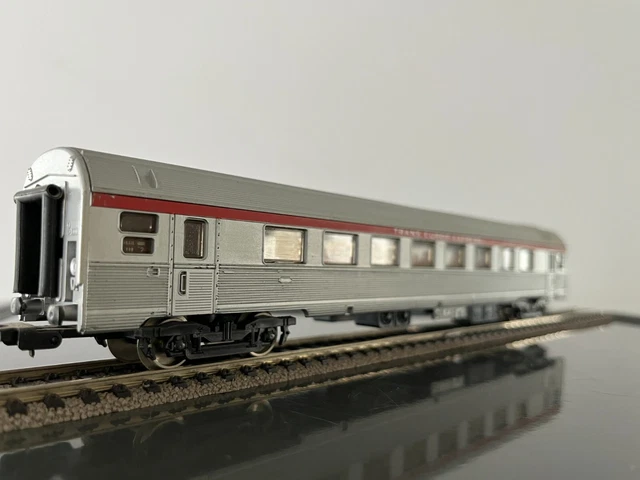 Lima échelle 0 / O Voiture SNCF 1ère Classe Type A9 à Compartiments