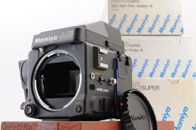 **NEAR MINT+3 in BOX** Mamiya M645 Super AE Prism Finder + 120 Film Back FromJPN