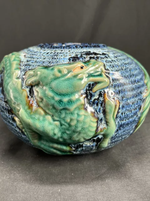 Chinese wrap around dragon vase - Stoneware - Majolica pottery - Blue Drip Glaze