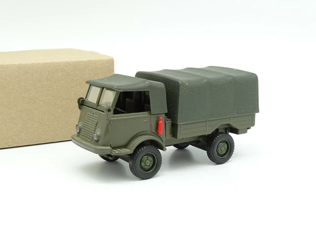 SOLIDO MILITAIRE 1:50E - VAB Français couleur Guerre du Golfe EUR 29,00