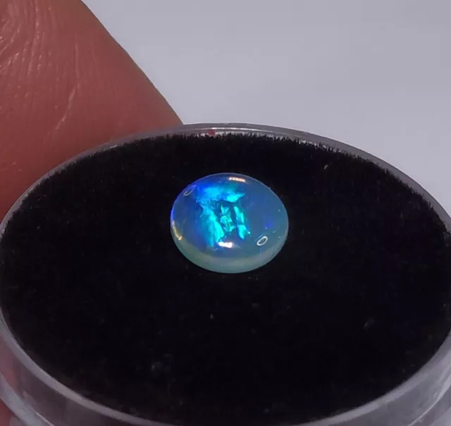 Australian Coober Pedy opal, 7mm Round Calibrated.  0.75ct. Solid opal